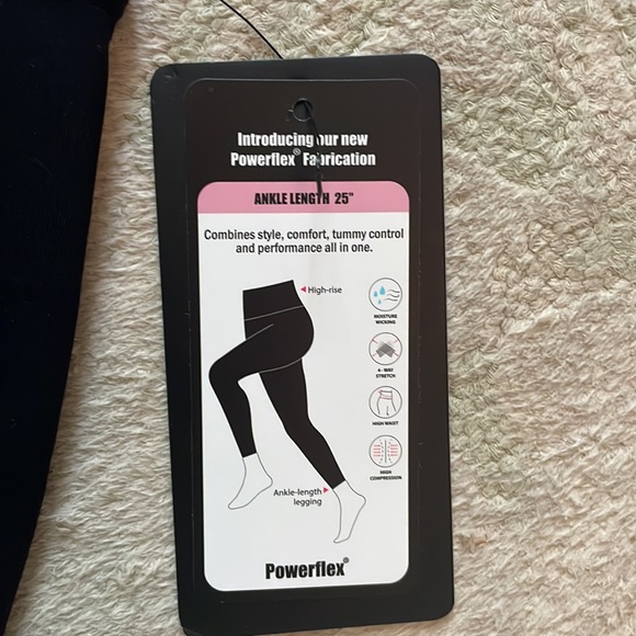 NWT 90 Degree by reflex black leggings in size medium - Picture 3 of 7